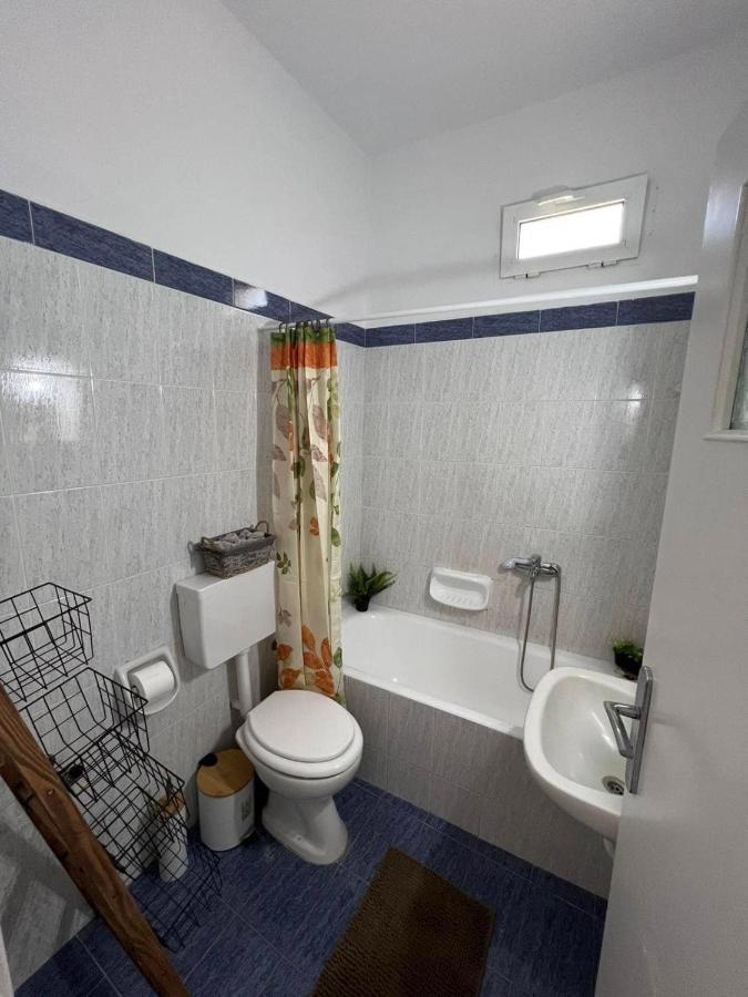 Beach Apartment Edem First Floor Perivolos  Eksteriør bilde