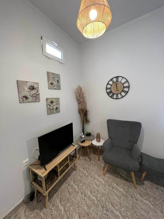 Beach Apartment Edem First Floor Perivolos  Eksteriør bilde