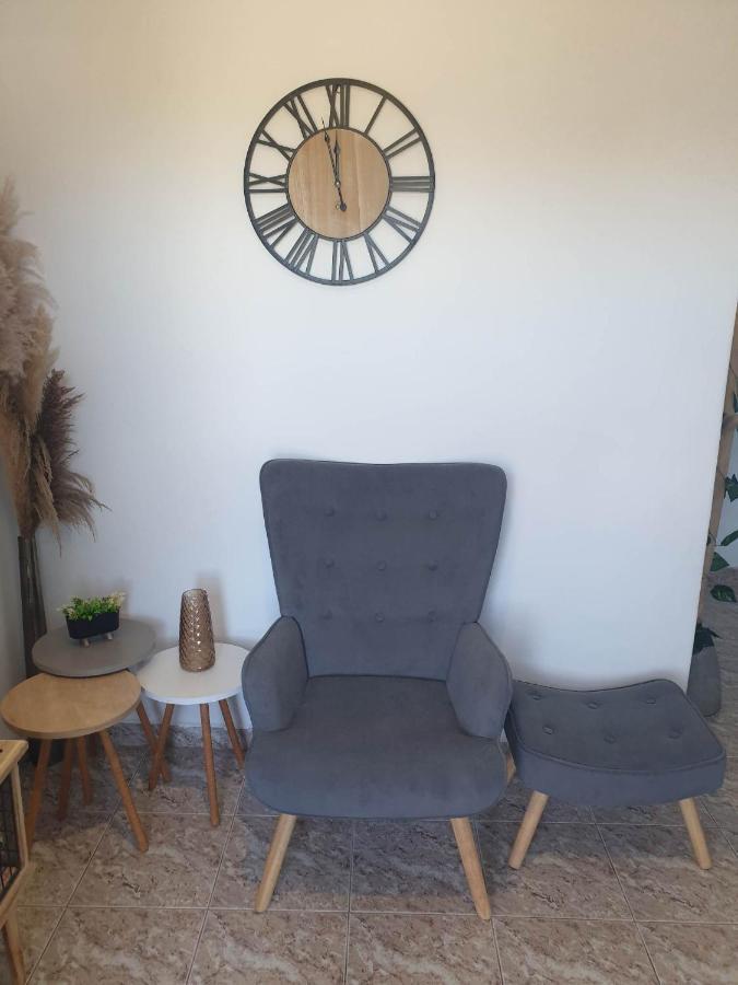 Beach Apartment Edem First Floor Perivolos  Eksteriør bilde